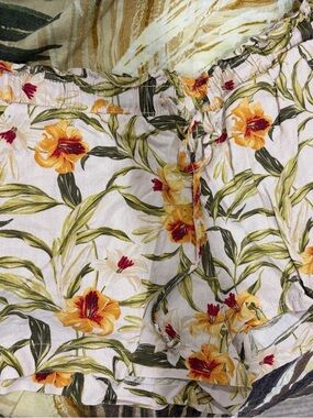 Yellow Floral Tie-Waist Shorts linen blend